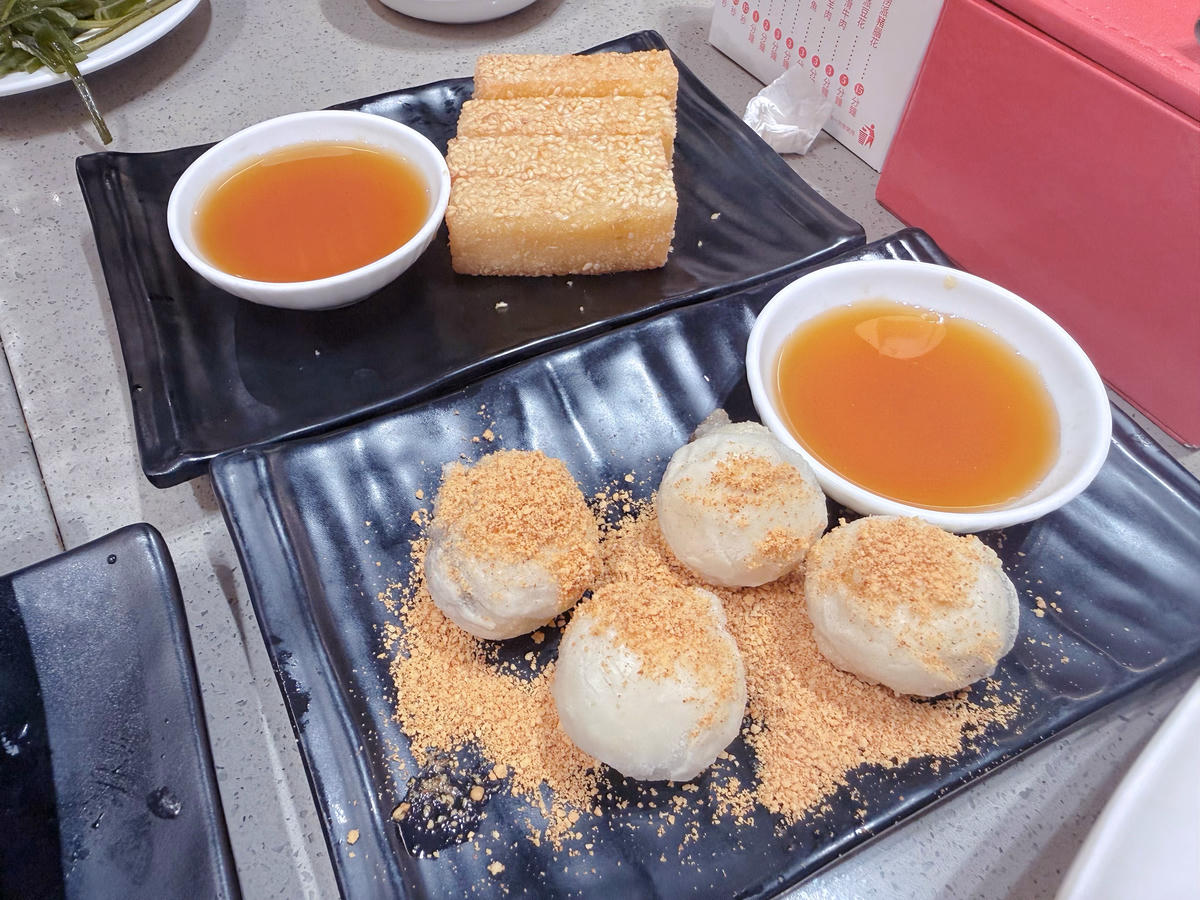 台北松山區火鍋推薦 海底撈慶城店2026年再訪！超狂貼心服務＋兒童遊戲區 爸媽也能安心吃火鍋啦  ｜海底撈火鍋 慶城店
