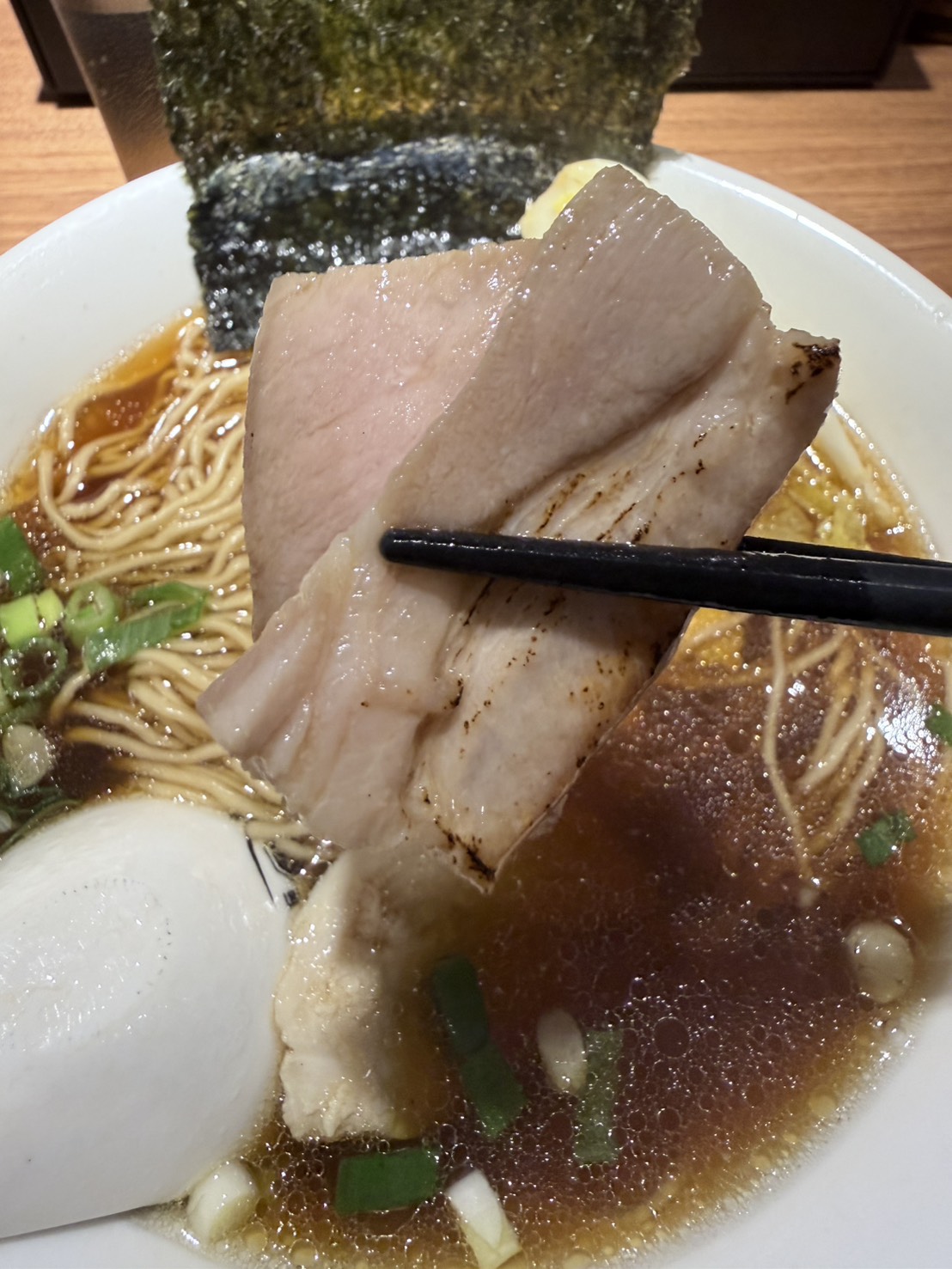 台北文山拉麵推薦｜長生塩人 辛亥店 每日熬煮八小時湯頭！靠近捷運辛亥站的人氣排隊拉麵 2026年更新版