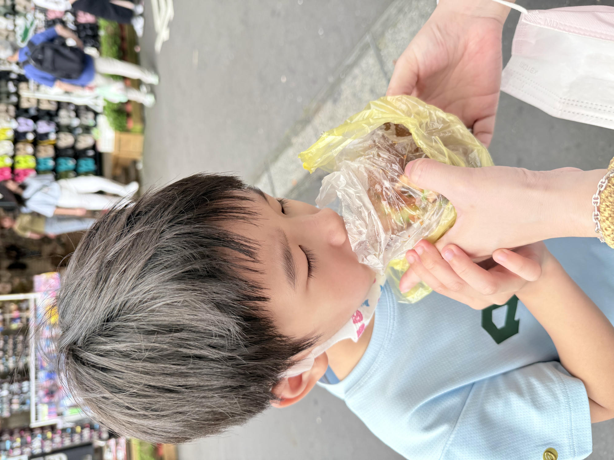 南投 魚池 日月潭 伊達邵老街人氣小吃 豆干做的刈包 超好吃！ ｜ 東東刈包