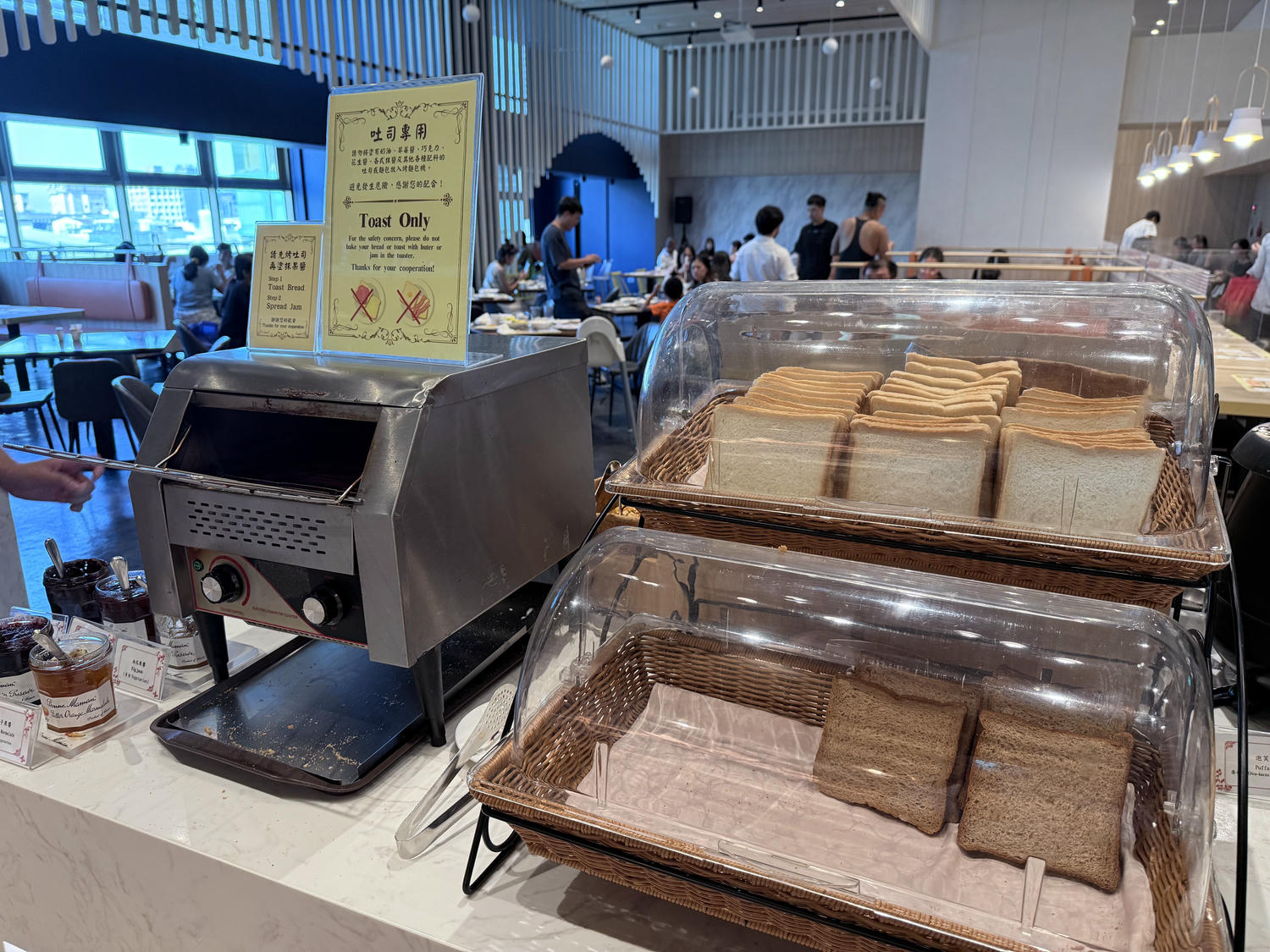 新竹 北區 優質親子飯店 新竹親子住宿推薦首選 改裝後的房型超級優 | 新竹福華大飯店 公寓式豪華單床房 開箱分享 - 第31張圖