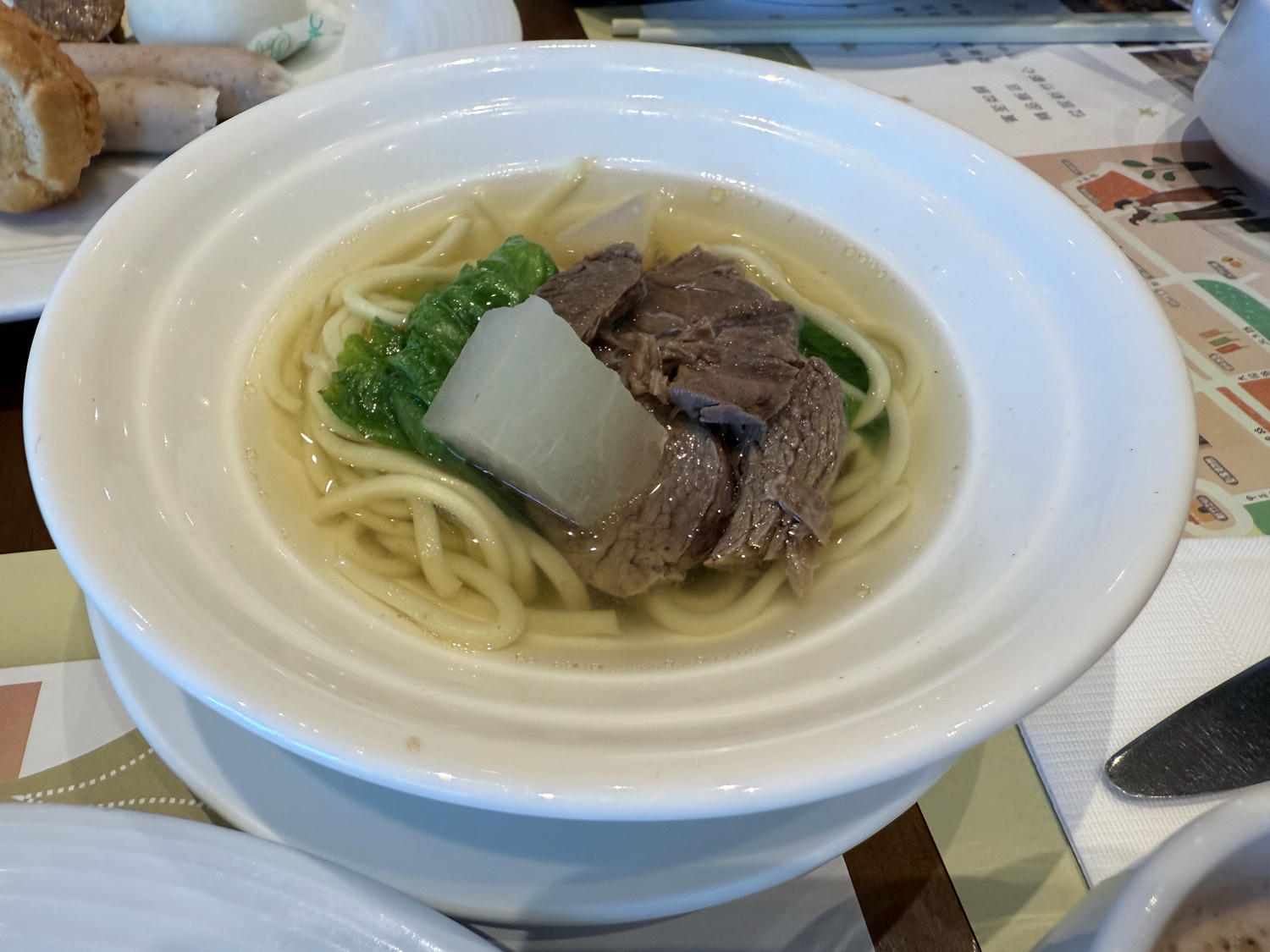 新竹 北區 優質親子飯店 新竹親子住宿推薦首選 改裝後的房型超級優 | 新竹福華大飯店 公寓式豪華單床房 開箱分享 - 第40張圖