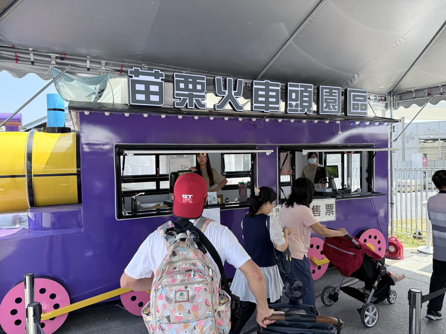 苗栗 苗栗市 很適合全家出遊的親子景點 可以預約櫓貓貓 搭乘小火車聽導覽哦!火車迷必來 |苗栗火車頭園區 - 第6張圖