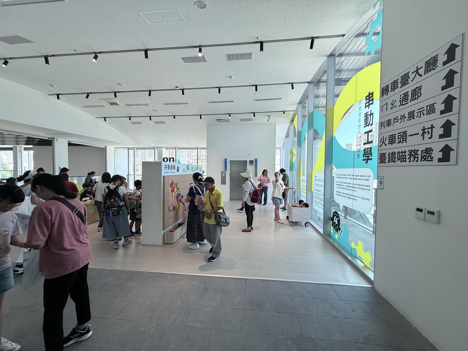 苗栗 苗栗市 很適合全家出遊的親子景點 可以預約櫓貓貓 搭乘小火車聽導覽哦!火車迷必來 |苗栗火車頭園區 - 第30張圖