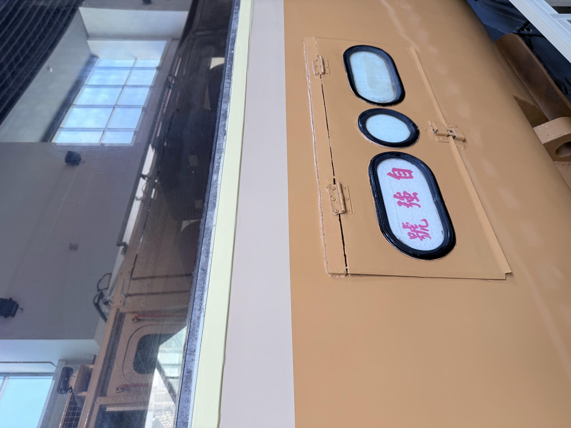 苗栗 苗栗市 很適合全家出遊的親子景點 可以預約櫓貓貓 搭乘小火車聽導覽哦!火車迷必來 |苗栗火車頭園區 - 第39張圖