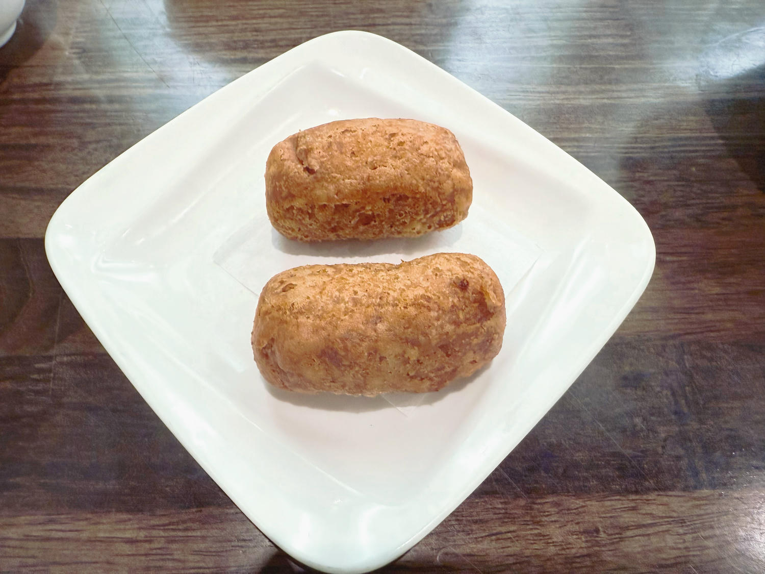 台北 中正 古亭捷運站美食 平價鼎泰豐等級美味 必點酸辣湯、芋泥球 ｜五草車中華食館 南昌店