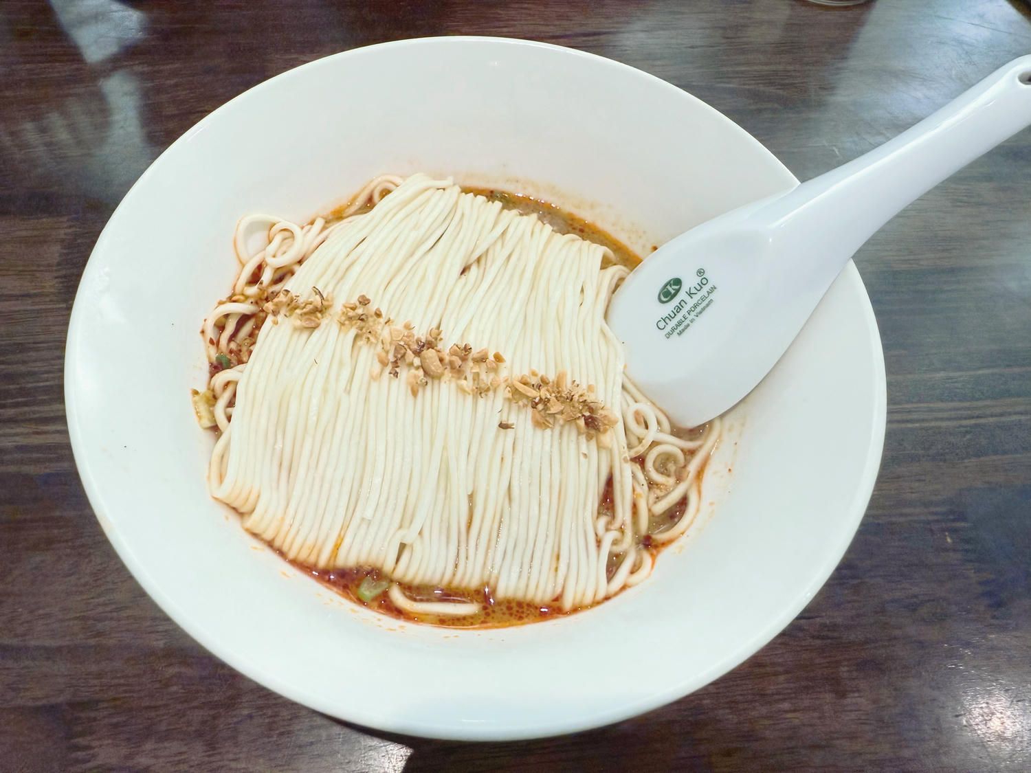 台北 中正 古亭捷運站美食 平價鼎泰豐等級美味 必點酸辣湯、芋泥球 ｜五草車中華食館 南昌店