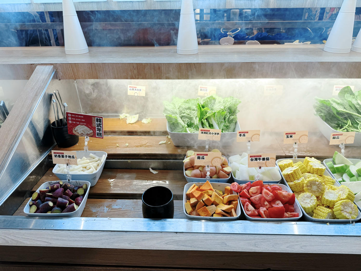 台北 大安 日式鍋物放題 讓你放肆涮肉 多樣化的自助區滿足每個人的胃 ｜和牛涮 台北羅斯福店