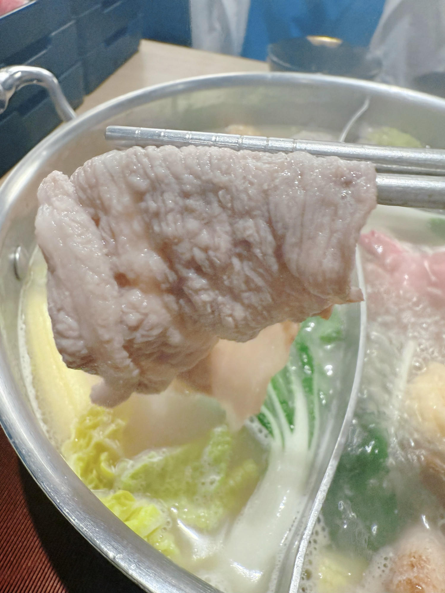 台北 大安 日式鍋物放題 讓你放肆涮肉 多樣化的自助區滿足每個人的胃 ｜和牛涮 台北羅斯福店