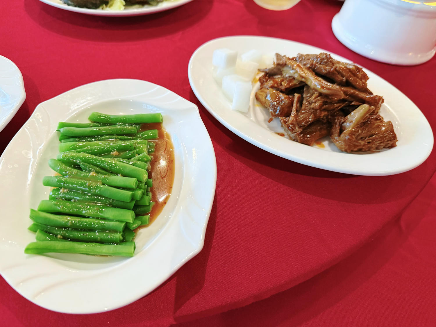 宜蘭 宜蘭市 知名烤鴨料理 櫻桃鴨肉質鮮嫩多汁 八人套餐分享 ｜蘭城晶英酒店 紅樓中餐廳