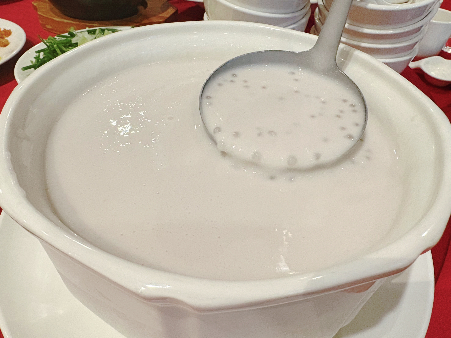 宜蘭 宜蘭市 知名烤鴨料理 櫻桃鴨肉質鮮嫩多汁 八人套餐分享 ｜蘭城晶英酒店 紅樓中餐廳