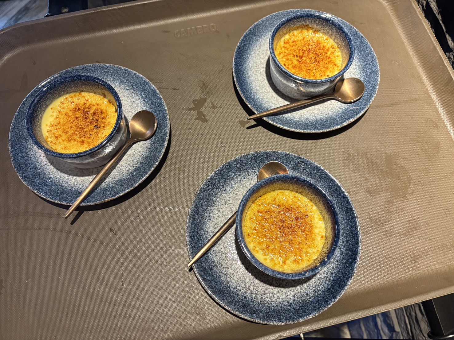 台北 中山 松江南京站火鍋吃到飽 推薦魷魚螺肉蒜湯底必點 120分無限放題｜ 石撈麻辣鴛鴦鍋