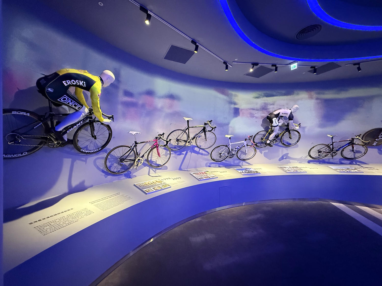 台中 西屯 豐富多元的互動裝置以及DIY體驗 館內各樓層詳細介紹 ｜ 自行車文化探索館