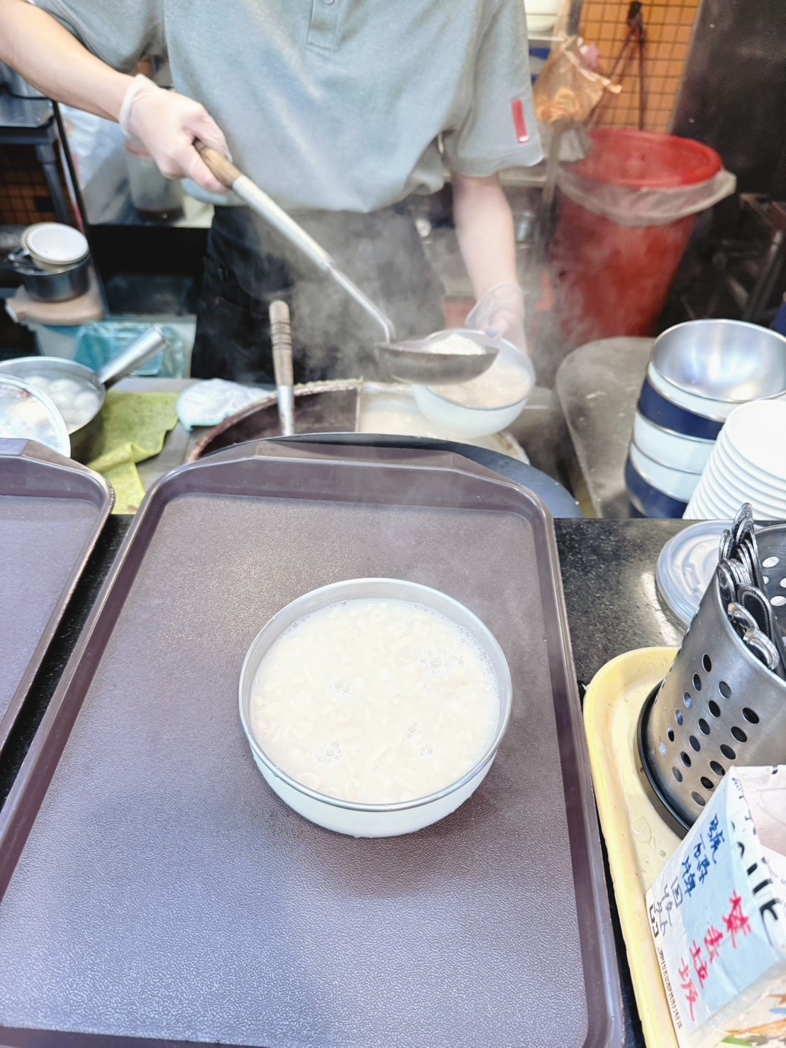 台北 大安 公館商圈不敗美味 每到冬天就特別想吃這一間甜湯的優良老店 500甜推薦  ｜ 臺一牛奶大王