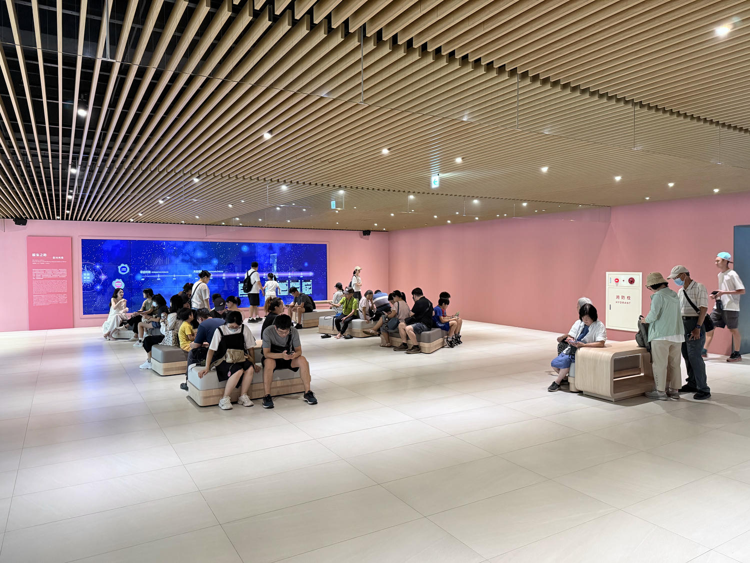 新北 林口 新北新地標綠建築質感美學 多種有趣互動裝置 大人、小孩都能暢玩 必看、必玩攻略分享 | 國家檔案館 - 第6張圖 新北 林口 新北新地標綠建築質感美學 多種有趣互動裝置 大人、小孩都能暢玩 必看、必玩攻略分享 | 國家檔案館
