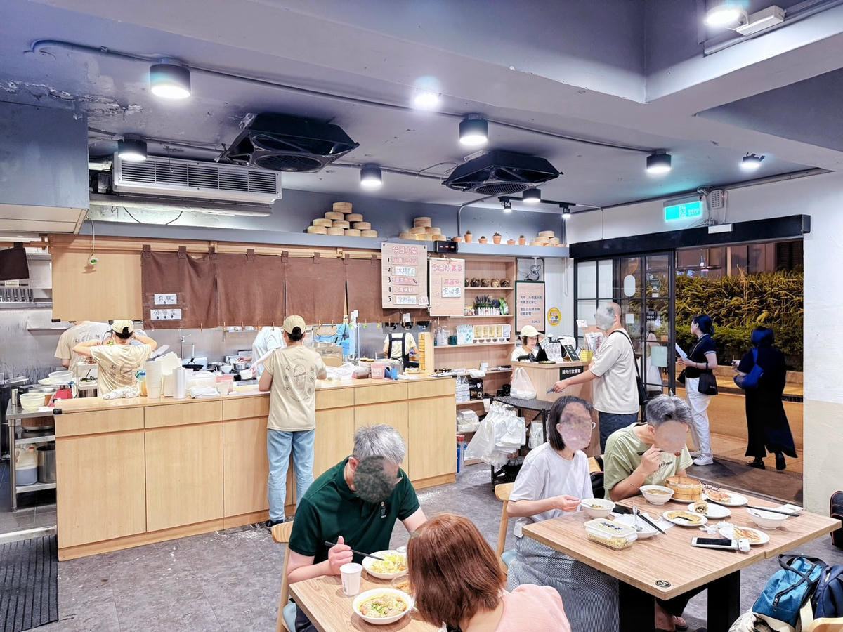 新北 新店 大坪林站旁大人氣平價鼎泰豐 炒飯、鍋貼、豆沙甜鍋餅好吃|禾豐安麵食館 - 第9張圖 新北 新店 大坪林站旁大人氣平價鼎泰豐 炒飯、鍋貼、豆沙甜鍋餅好吃|禾豐安麵食館