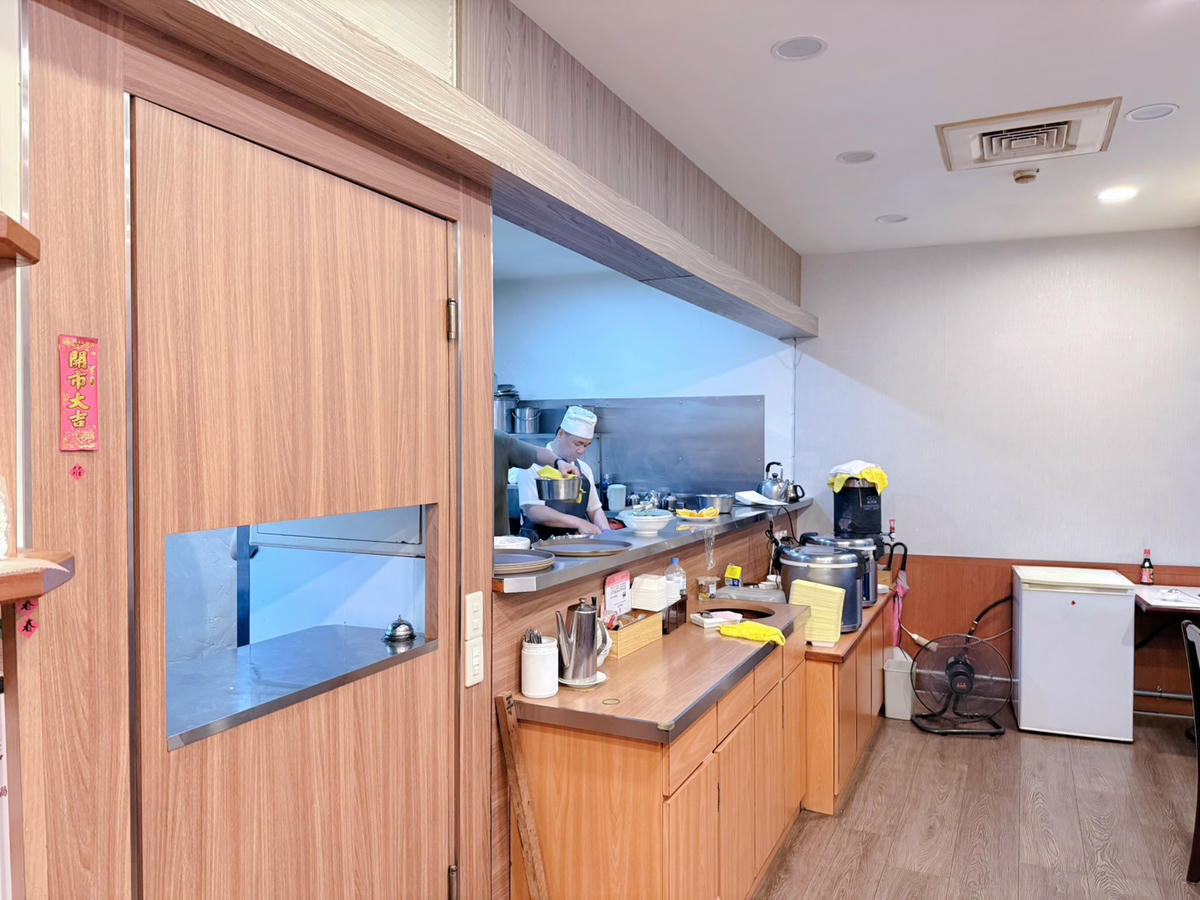 台北 大安 東區巷弄美食 國父紀念館美食 500盤得獎店家 銷魂白切雞、白切肉必吃 | 伍佰雞屋 - 第6張圖 台北 大安 東區巷弄美食 國父紀念館美食 500盤得獎店家 銷魂白切雞、白切肉必吃 | 伍佰雞屋