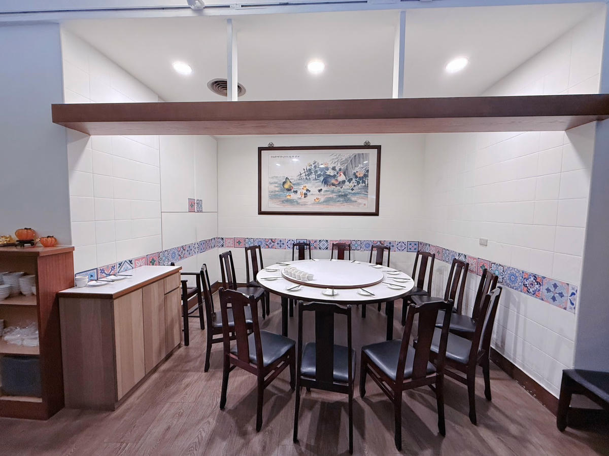 台北 大安 東區巷弄美食 國父紀念館美食 500盤得獎店家 銷魂白切雞、白切肉必吃 | 伍佰雞屋 - 第7張圖 台北 大安 東區巷弄美食 國父紀念館美食 500盤得獎店家 銷魂白切雞、白切肉必吃 | 伍佰雞屋