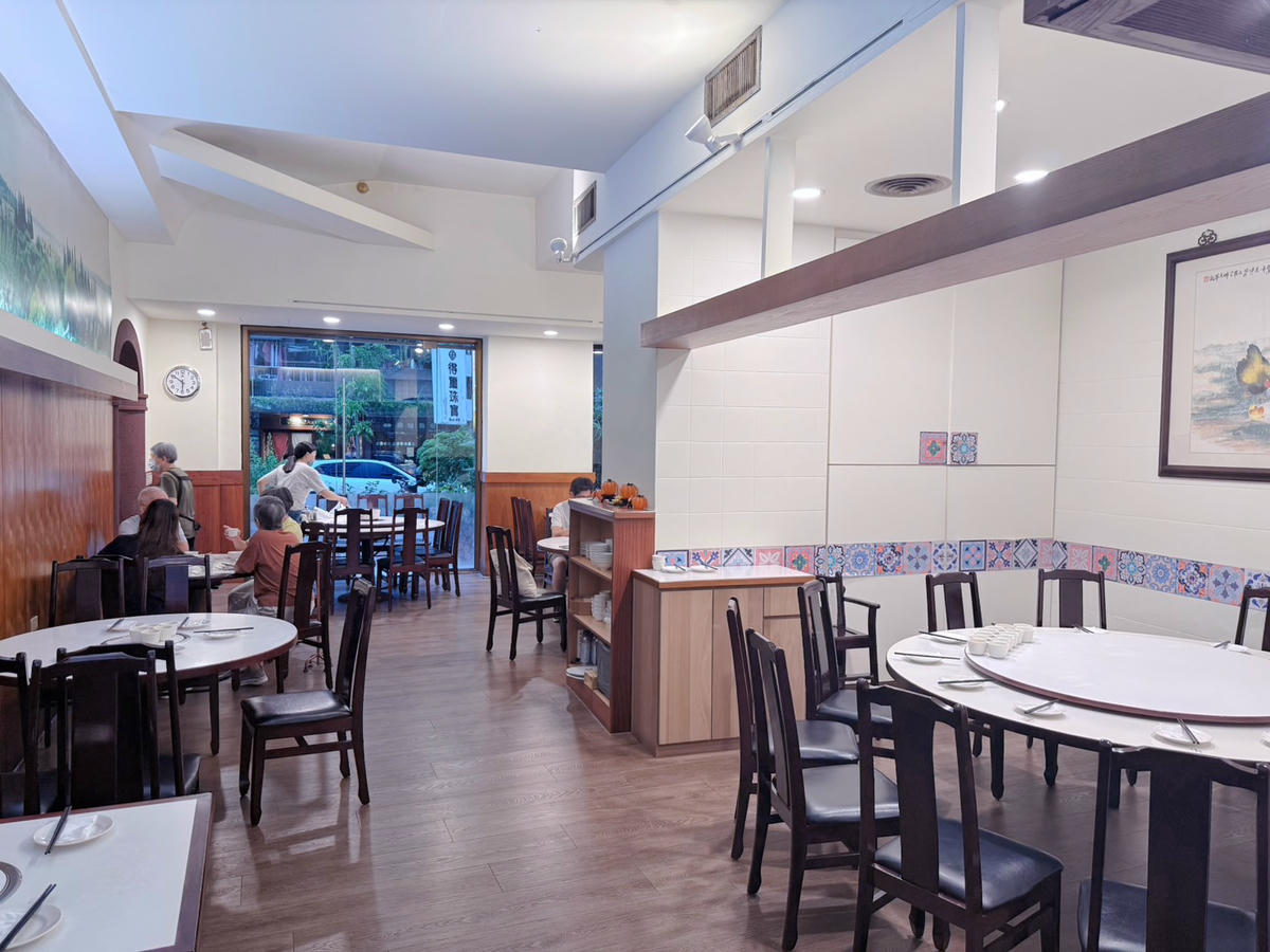 台北 大安 東區巷弄美食 國父紀念館美食 500盤得獎店家 銷魂白切雞、白切肉必吃 | 伍佰雞屋 - 第10張圖 台北 大安 東區巷弄美食 國父紀念館美食 500盤得獎店家 銷魂白切雞、白切肉必吃 | 伍佰雞屋