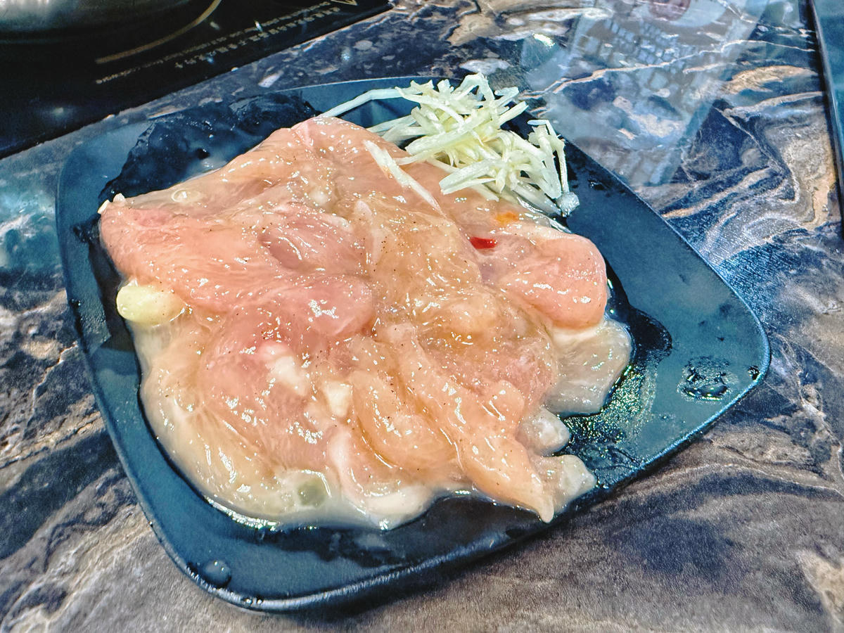 台北 大同 圓山站美食 聚餐首選 富麗堂皇的豪華涮涮鍋 手工拉麵拌沙茶簡直一絕 |丰明殿圓山店 - 第23張圖 台北 大同 圓山站美食 聚餐首選 富麗堂皇的豪華涮涮鍋 手工拉麵拌沙茶簡直一絕 |丰明殿圓山店