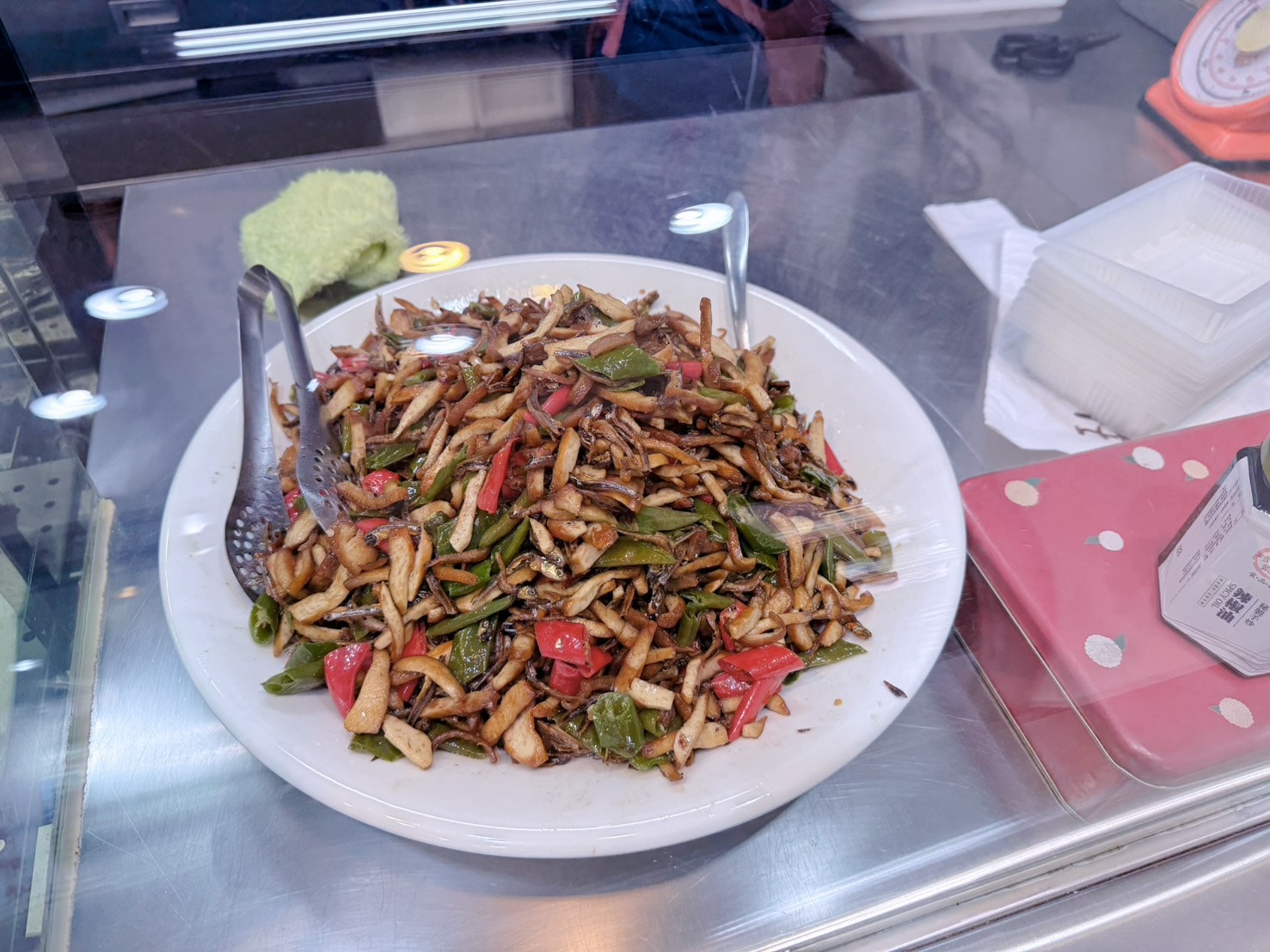 台北 大安 超過30年的知名湖南滷味 醬香味十足 ｜ 謝記珍寶食品莊