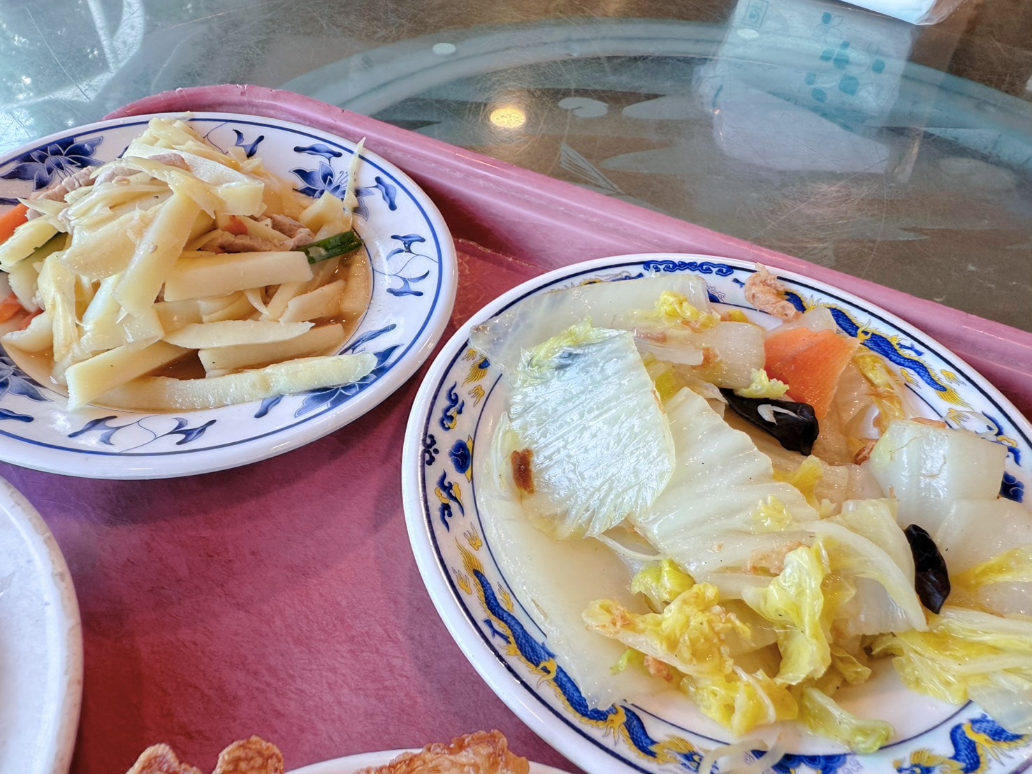 台北中山區 圓山花博周邊美食 創辦人堅持一生的魯肉飯 邊用餐還能欣賞飛機 ｜丸林魯肉飯