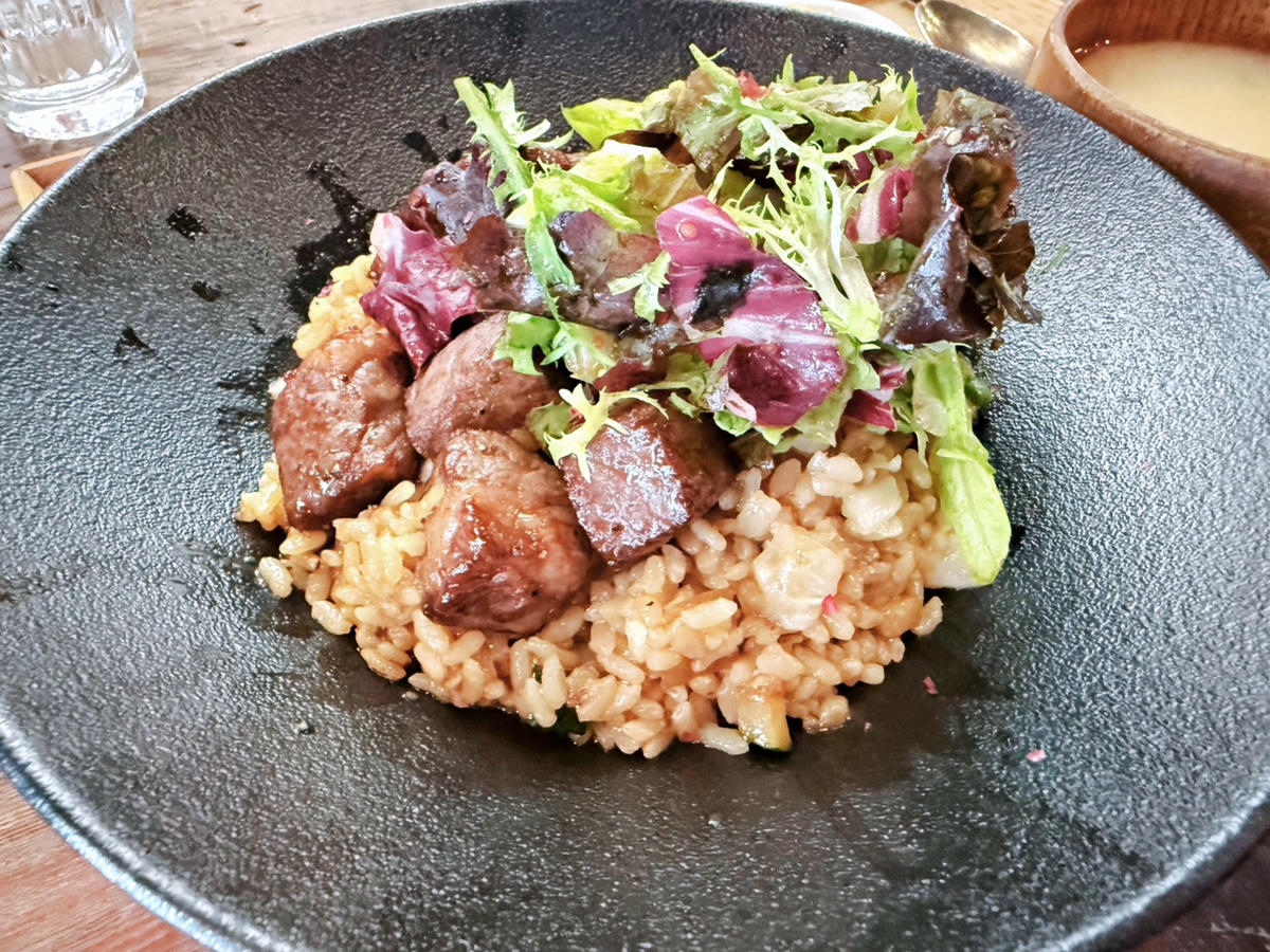 台北 信義區美食 永心鳳茶微風信義店|復古時髦新台菜餐廳,炊飯、湯麵、台灣茶一次滿足!(內部修整) - 第12張圖 台北 信義區美食 永心鳳茶微風信義店|復古時髦新台菜餐廳,炊飯、湯麵、台灣茶一次滿足!(內部修整)