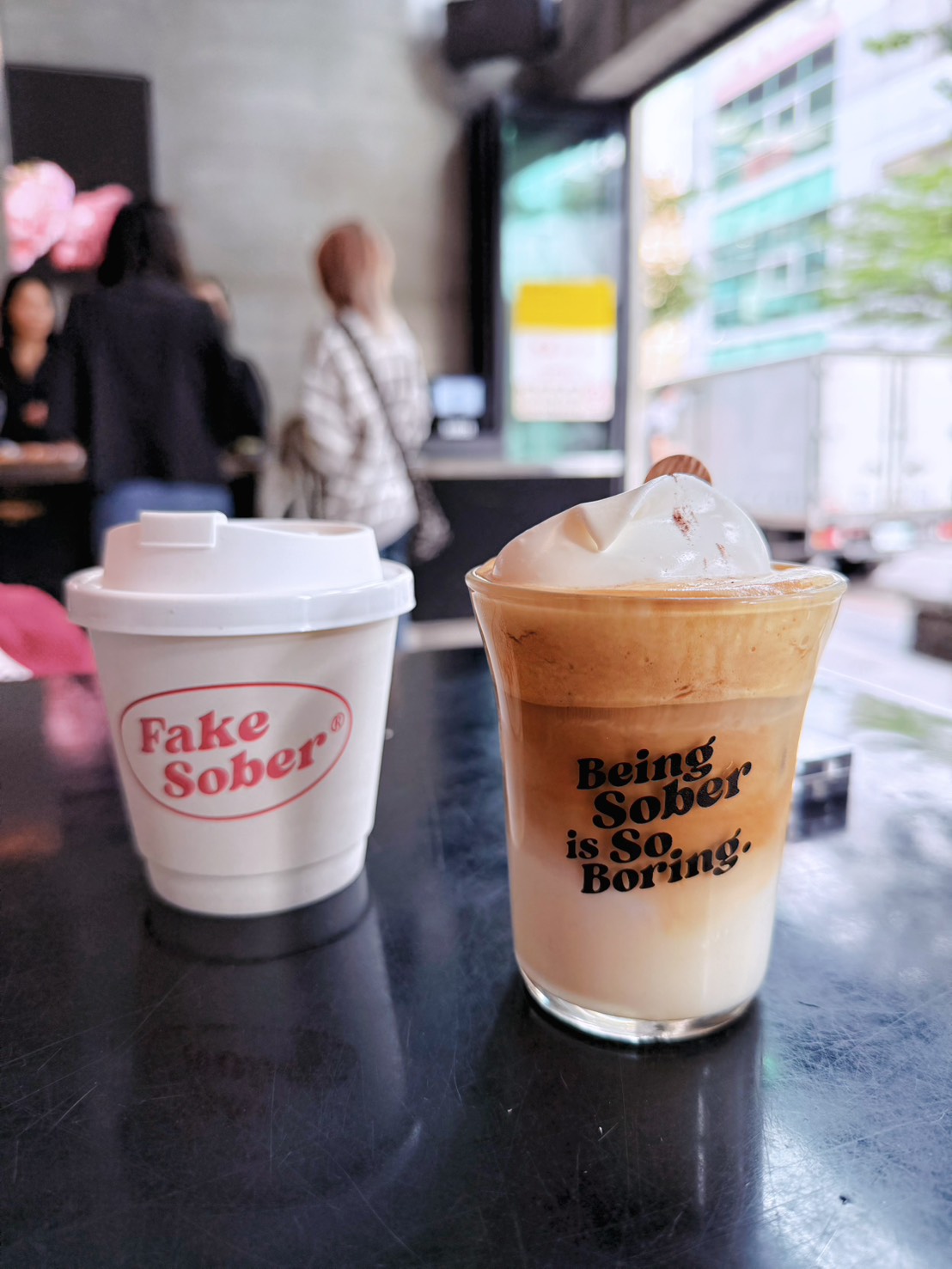 台北 信義區美食 Fake Sober Coffee & Bar|白天咖啡廳晚上酒吧 爆紅鹽可頌下午茶推薦 - 第12張圖 台北 信義區美食 Fake Sober Coffee & Bar|白天咖啡廳晚上酒吧 爆紅鹽可頌下午茶推薦