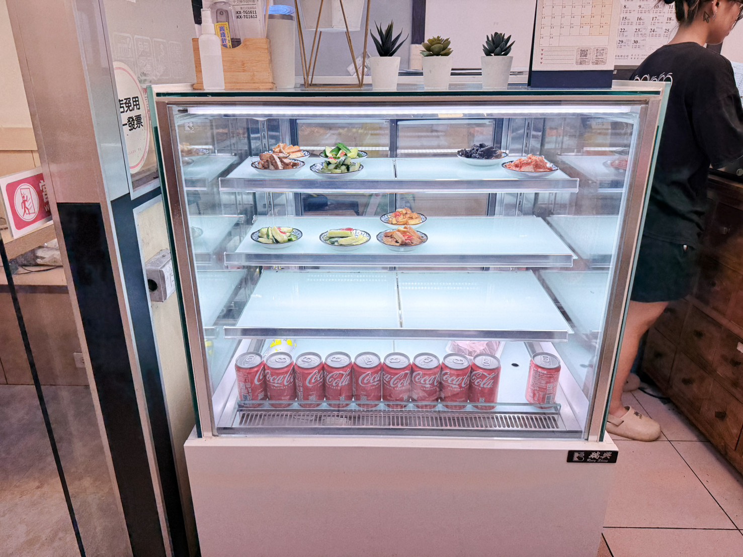 新北永和牛肉麵推薦｜牛香原汁牛肉麵 竹林路在地人氣店！入口即化牛肉、清燉湯頭超濃郁 免費飲料喝到飽
