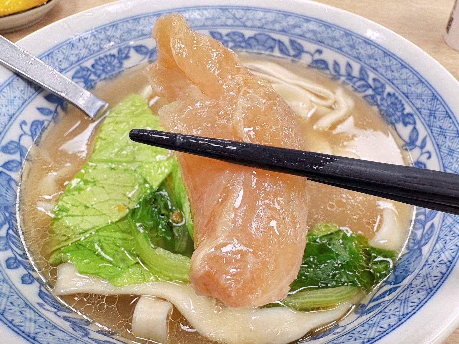 新北永和牛肉麵推薦｜牛香原汁牛肉麵 竹林路在地人氣店！入口即化牛肉、清燉湯頭超濃郁 免費飲料喝到飽