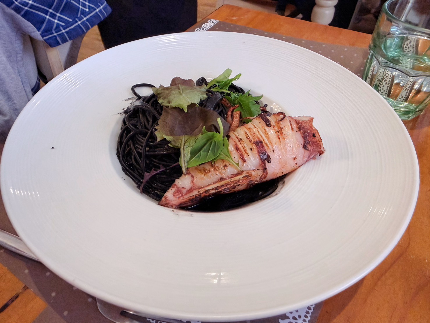 新北新店美食  小碧潭站人氣義式餐廳 親子聚餐、約會首選 ｜里拉6街義大利餐館
