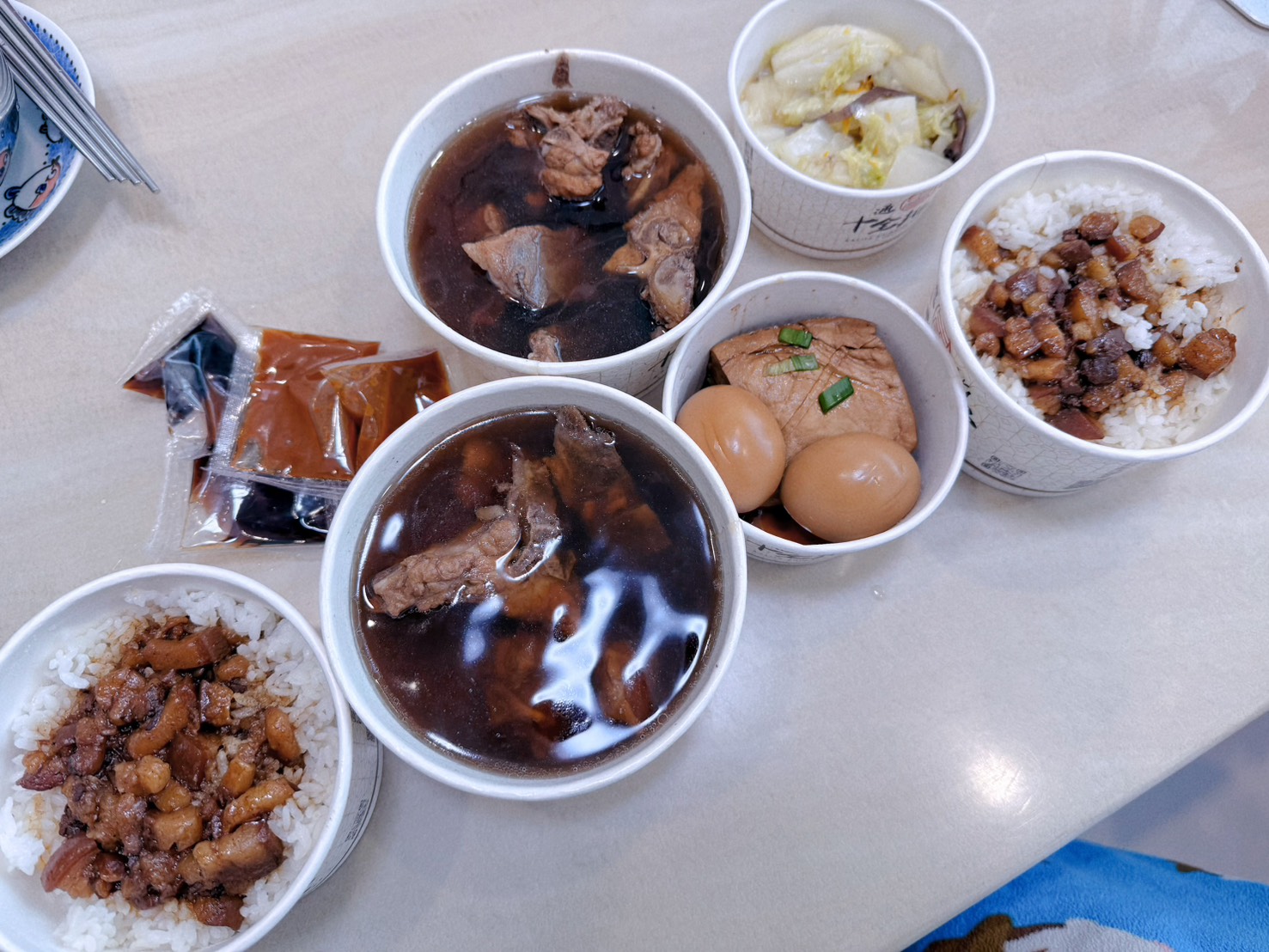 台北文山美食|白家通化十全排骨 萬芳店 萬芳醫院捷運站3分鐘!老字號藥燉排骨新分店推薦 - 第6張圖 台北文山美食|白家通化十全排骨 萬芳店 萬芳醫院捷運站3分鐘!老字號藥燉排骨新分店推薦