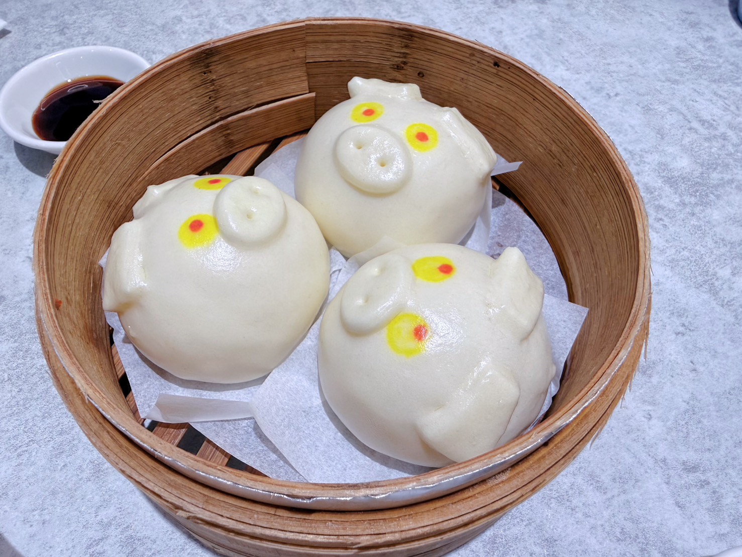 新北 新店 裕隆城美食｜點點心台灣 新店裕隆城店 豬仔流沙包必點！親子港式點心推薦