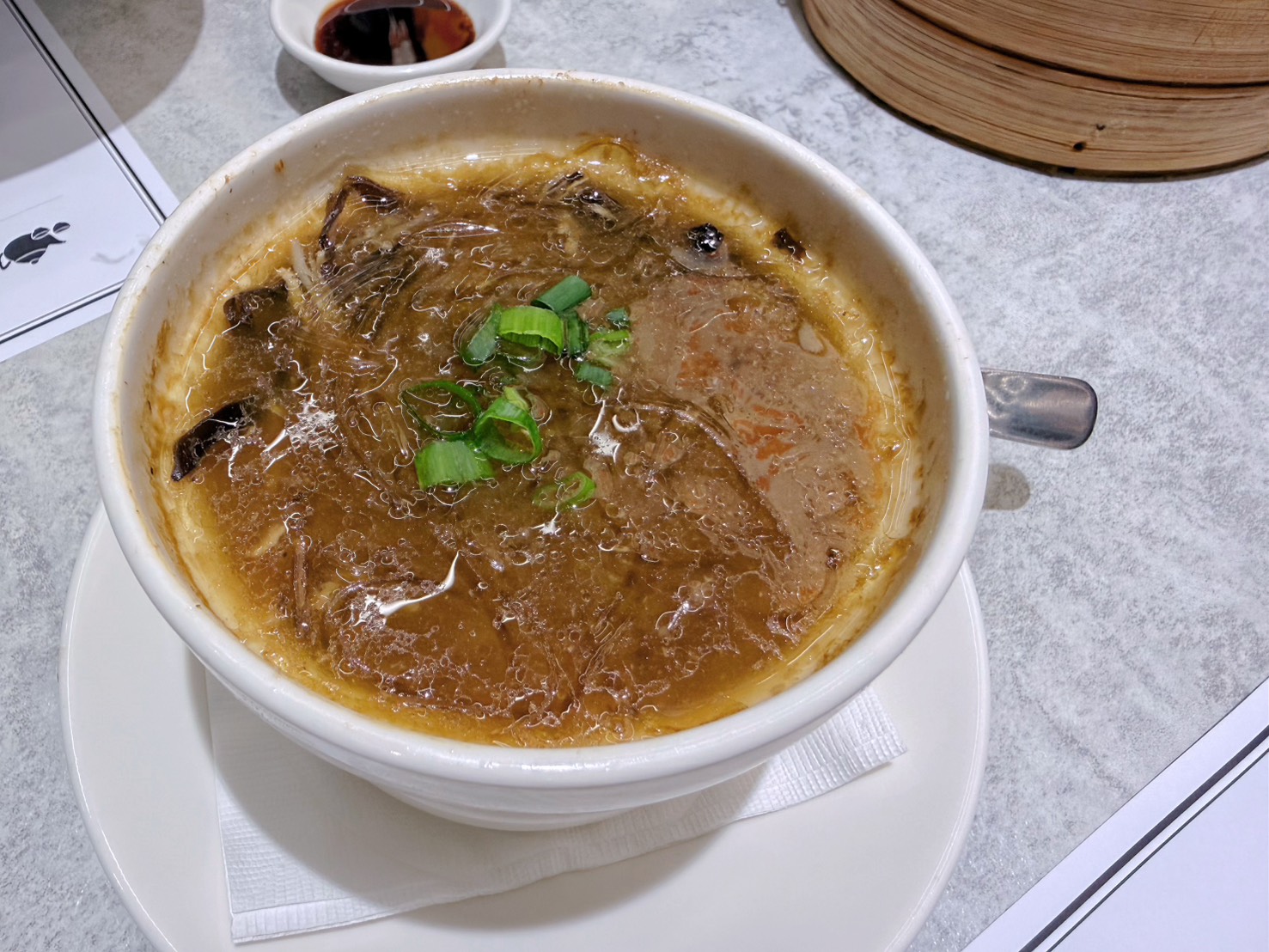 新北 新店 裕隆城美食｜點點心台灣 新店裕隆城店 豬仔流沙包必點！親子港式點心推薦