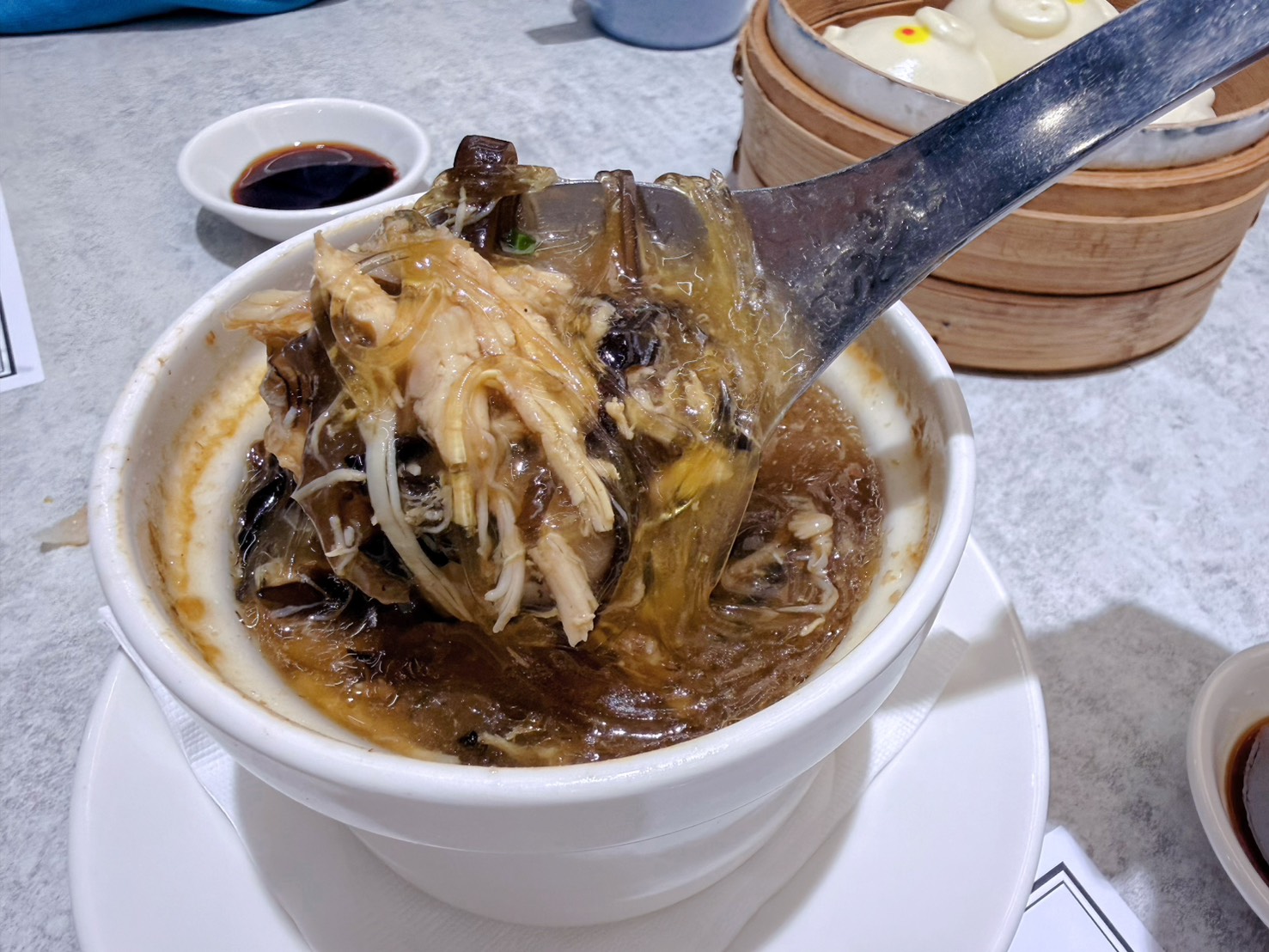 新北 新店 裕隆城美食｜點點心台灣 新店裕隆城店 豬仔流沙包必點！親子港式點心推薦