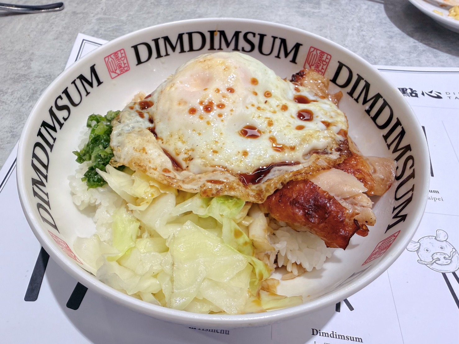 新北 新店 裕隆城美食｜點點心台灣 新店裕隆城店 豬仔流沙包必點！親子港式點心推薦